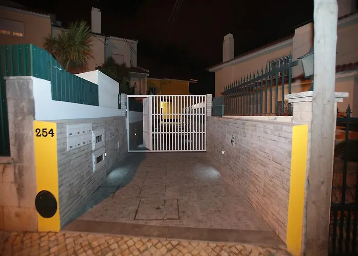 Semesterbostad Cascaischillhouse