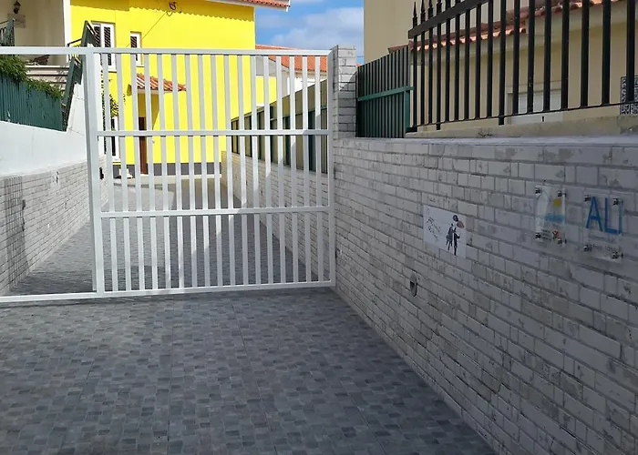 Cascaischillhouse